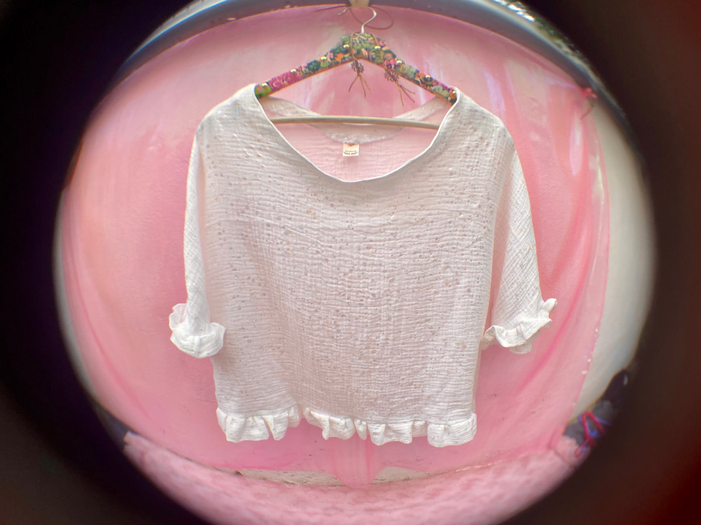 BLUSA CON VOLANTES