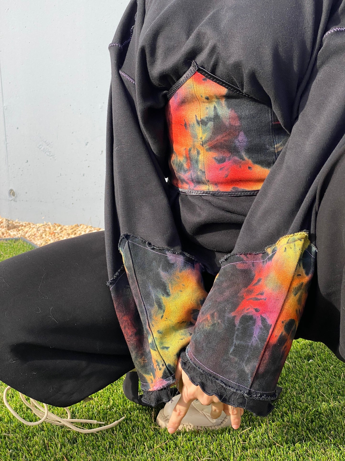 SUDADERA TIEDYE CON CORSÉ